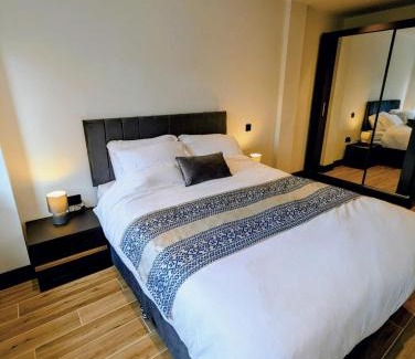 North Finchley Apartamento | Elegant 2 bed flat with balcony