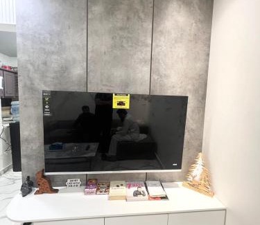 Gulshan-e-Iqbal Apartamento | Elegant 2BR Escape Gulshan Iqbal 13-E