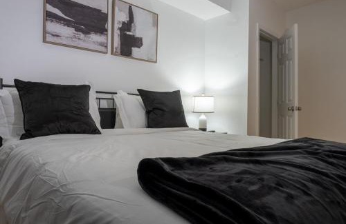 Trinidad Apartamento | Elegant 2BR Near DC Sights & H Street