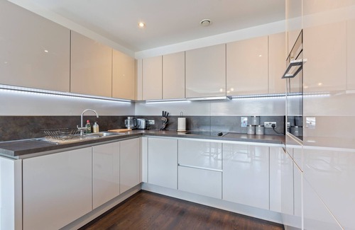 Shacklewell Apartamento | Elegant 3 Bed Apartment Near Many Attractions