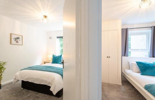 Roundhay Casa | Elegant 3 Bed With Sofa Bed Just 5 Mins To Roundhay Park