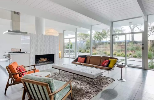 Highlands-Baywood Park Casa | Elegant 3-BR Escape w/ Backyard near Western Hills