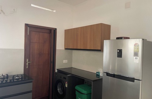 Thiruvananthapuram Apartamento | Elegant 3-BR Serviced Apartment with Full Amenities and Near City Hotspots