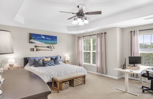 Huntersville Casa | Elegant 3400 sqf Home