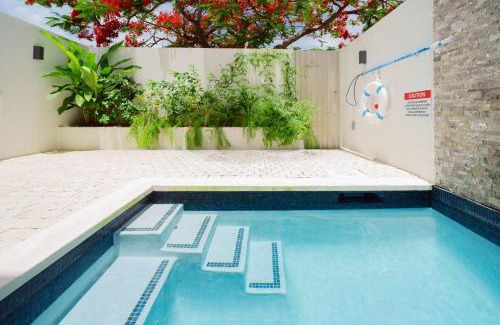 Lower Carlton Beach Casa | Elegant 3BR Pool Villa Beach 5min Holetown