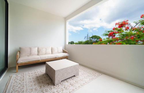 Lower Carlton Beach Casa | Elegant 3BR Pool Villa Beach 5min Holetown