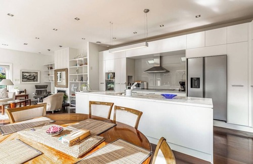 Epsom Casa | Elegant 3BR Villa with Private Pool