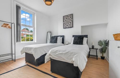 Harborne Apartamento | Elegant 4Bed Executive Stay Wi-Fi and Parking