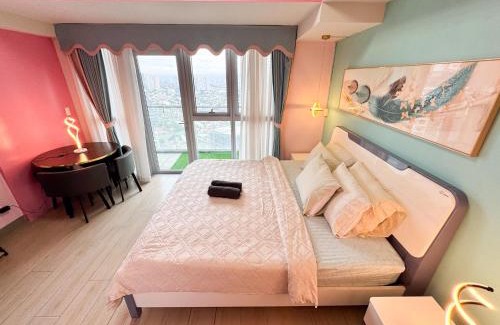 Bonifacio Global City Apartamento | Elegant 4BR with balcony and bathtub in Uptown BGC