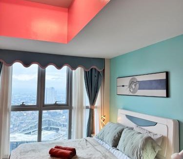 Bonifacio Global City Apartamento | Elegant 4BR with balcony and bathtub in Uptown BGC