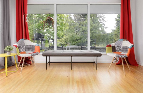 Departure Bay Villa | Elegant 5 Bedroom Ocean view House