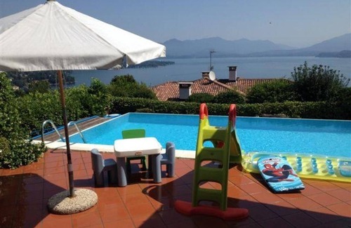 Arona Villa | Elegante villa de 5½ habitaciones con piscina infinita y vista de ensueño