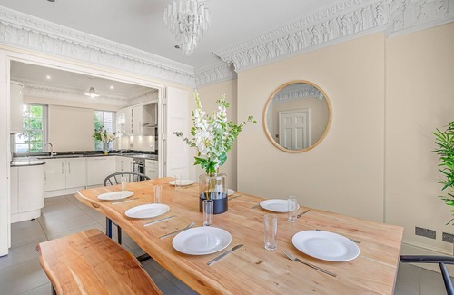 Knightsbridge Casa | Elegant 5bed House Next to Harrods Knightsbridge