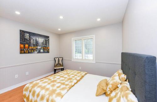 Caledon Casa | Elegant 6 Bedroom Modern Retreat in Caledon
