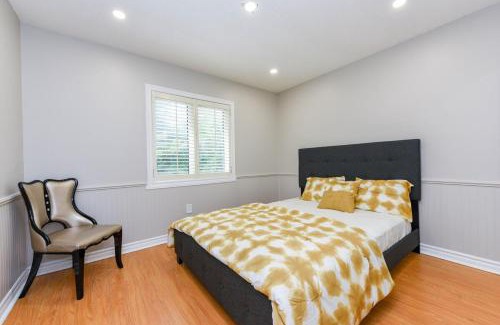 Caledon Casa | Elegant 6 Bedroom Modern Retreat in Caledon