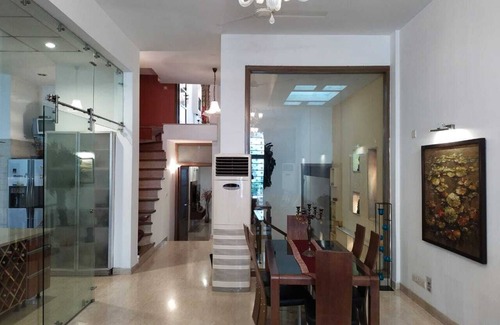 Greater Kailash Casa | Elegant 7 star style independent, well furnished Home-Away property