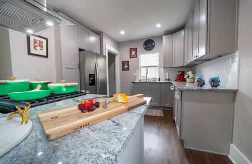 Cole Casa | Elegante y brillante casa 4BR cerca de DTWN y RiNo