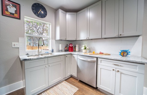 Cole Casa | Elegante y brillante casa 4BR cerca de DTWN y RiNo