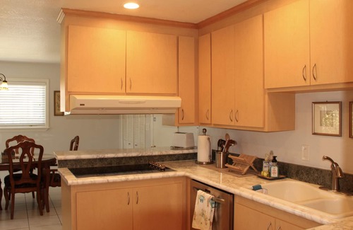 Evergreen Casa | Elegante y acogedor 3 Bd / 2 Ba casa cerca del centro de San José