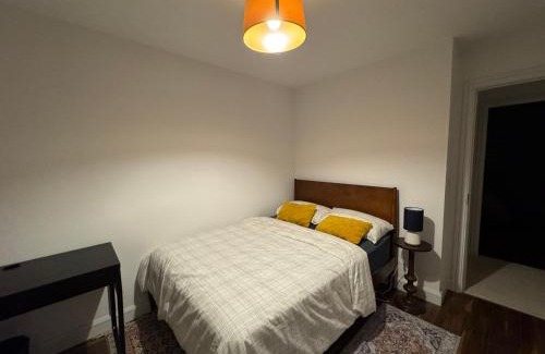 Ongar Casa | Elegant and Cozy room in quiet estate
