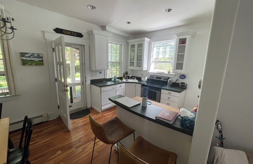 Portland Casa | Elegant and efficient Island home 4 miles from downtown Portland