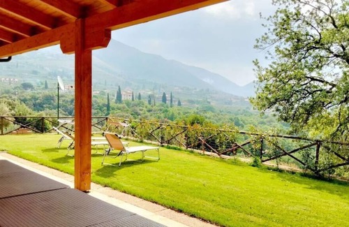 Itri Villa | Elegante e spaziosa villa con piscina a Itri