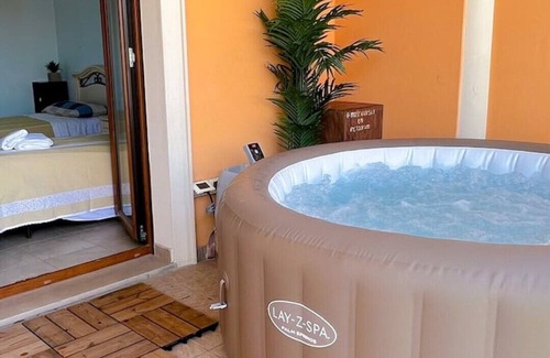 Silvi Marina Apartamento | ⭑ ⭑ ⭑ ⭑ Elegant apartment with whirlpool and gymnasium