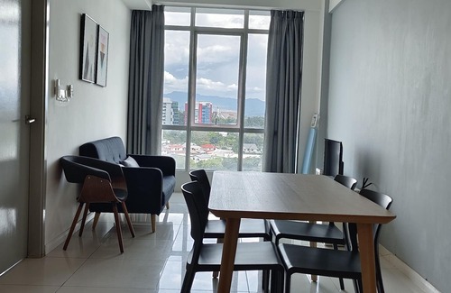 Kampung Sembulan Baru Apartamento | Elegant at Sutera Avenue by Rasa Sayang