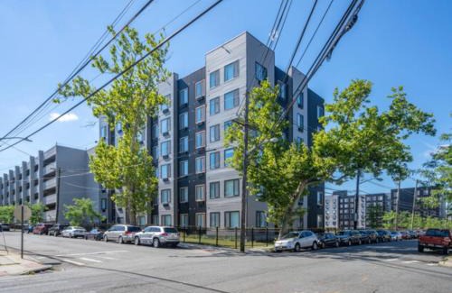 Elizabeth Apartamento | Elegant Bd,EWR AIRPT,Nyc, Free Pkng, Prudential CNTR, American Dream Mall