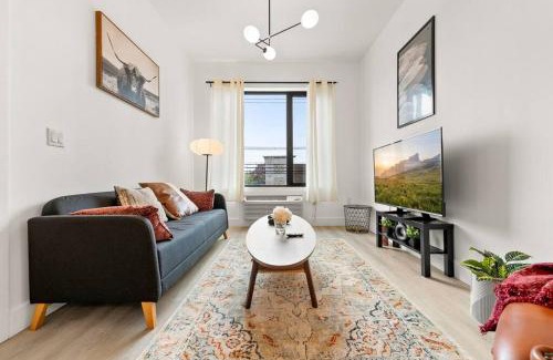Elizabeth Apartamento | Elegant Bd,EWR AIRPT,Nyc, Free Pkng, Prudential CNTR, American Dream Mall