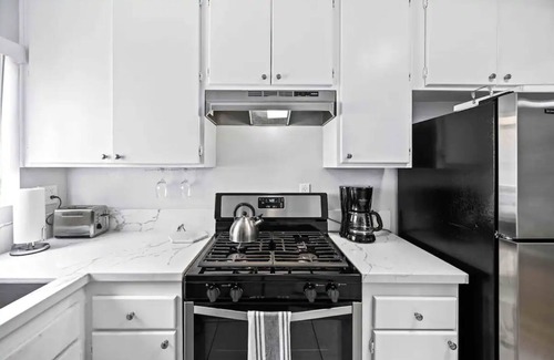 Belmont Shore Apartamento | Elegant Beach 2 Bedroom 2 Bath