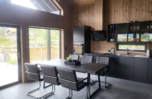 Vradal Cabina | Elegant black chalet with top amenities in Vrådal