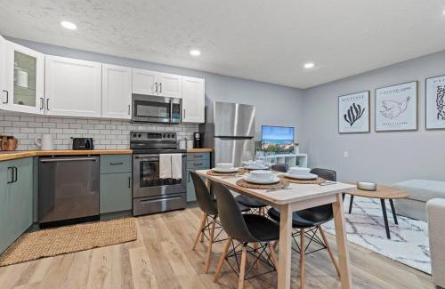 Mayfield Casa | Elegant Boho Retreat - 8 min to WEM