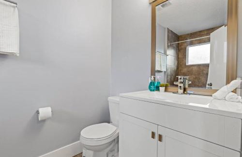 Mayfield Casa | Elegant Boho Retreat - 8 min to WEM