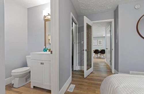 Mayfield Casa | Elegant Boho Retreat - 8 min to WEM