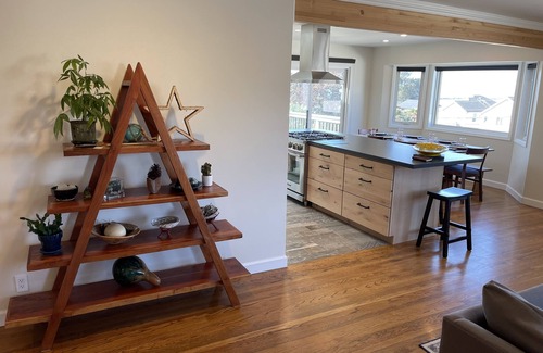 El Granada Casa | Elegant but practical retreat to maximize your enjoyment in beautiful HMB