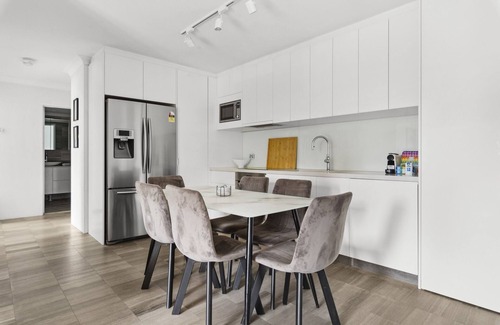Redfern Apartamento | Elegant City Retreat Close to Sydney’s CBD