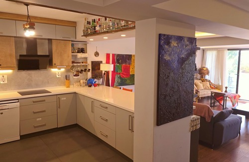 Konak Casa | Elegant & Cozy Retreat Home: City Center Gem by the Seaside, Steps from the Tram