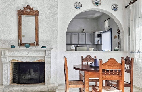 Megas Yialos-Nites Villa | Elegante casa de las Cícladas en un pequeño pueblo