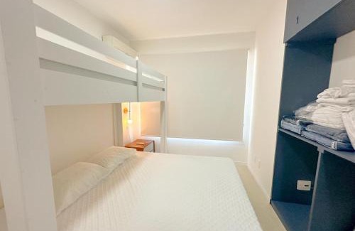 Cachoeira do Bom Jesus Apartamento | Elegant Duplex