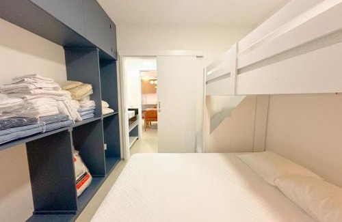 Cachoeira do Bom Jesus Apartamento | Elegant Duplex