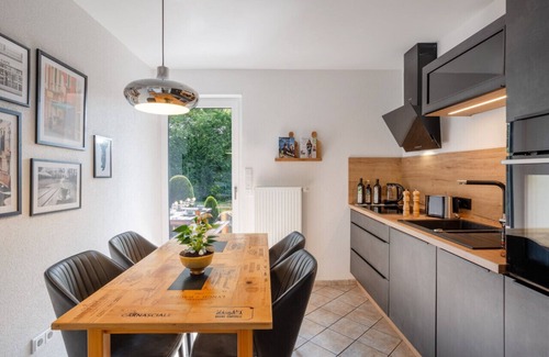 Daun Apartamento | Elegant Eifel Studio I Hiking I Kitchen I Terrace