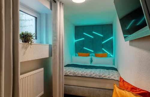 Daun Apartamento | Elegant Eifel Studio I Hiking I Kitchen I Terrace