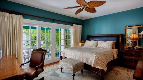 Bahama Village Casa | Elegant Escape by Last Key Realty