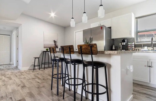 Lauderhill Casa | Elegant & Fully Updated Home-15min to Las Olas & Beach