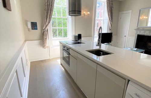 Clifton Apartamento | Elegant Georgian Apartment Near Clifton Village
