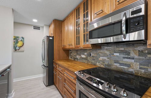Hunt Club Condominio | Elegant Golf Villa in the PGA National. Pool. Golf. Beach. Spa. Dog friendly.