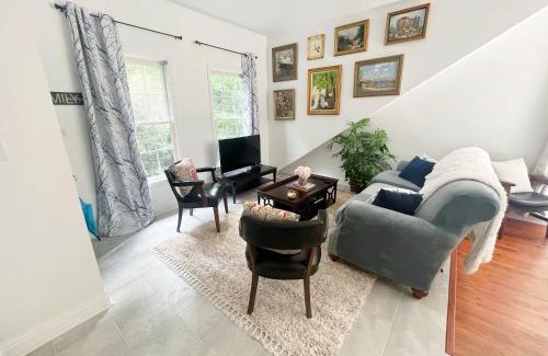 Covington Apartamento | Elegant Guest Studio in Upscale Community