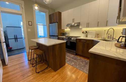 Ravenswood Condominio | Elegant Hideaway in the Heart of Andersonville