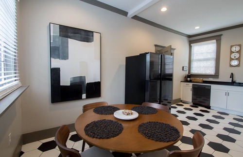 Five Points South Casa | Elegant Historic Home Downtown For Groups